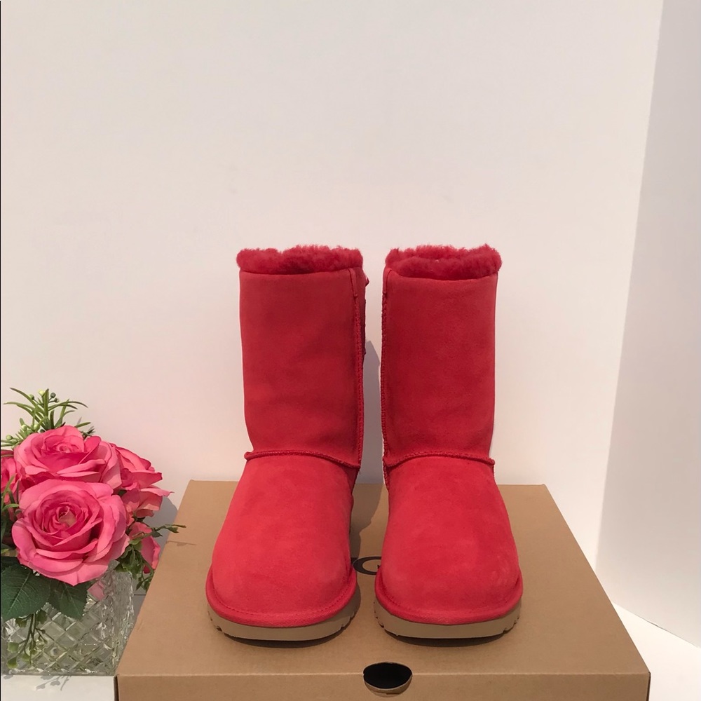 UGG Bailey Bow Diagonal Stripe Boots - Picture 4 of 9